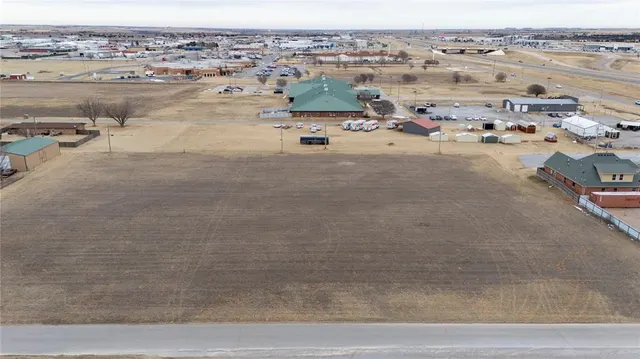Photo 2 — 1300 Westgate Road, Weatherford, OK 73096
