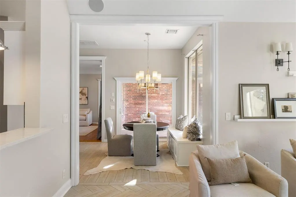 Photo 11 — 123 Lakeview Trail, Edmond, OK 73003