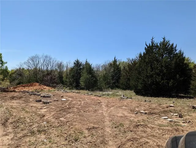 Photo 2 — E E 1048 Road, Harrah, OK 73045