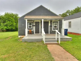 Sold home at 1330 NE 7th Street #A