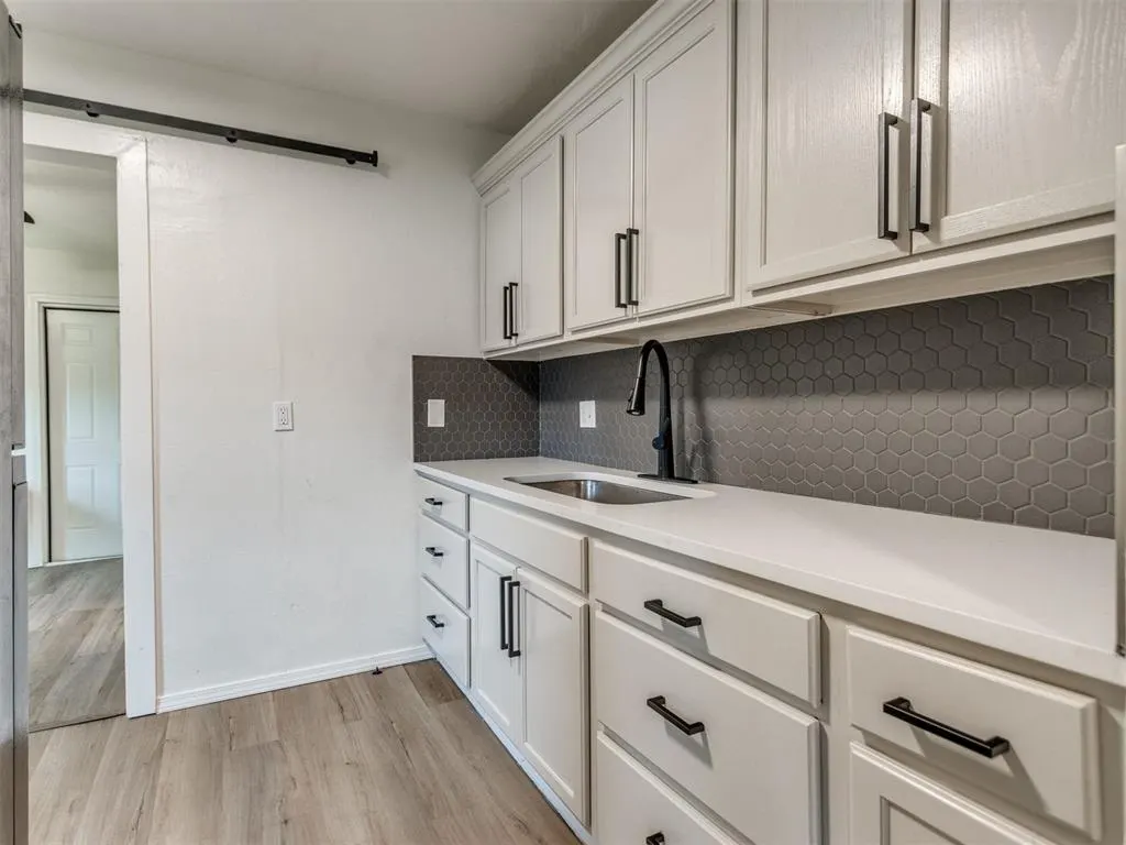 Photo 7 — 1330 NE 7th Street A, Oklahoma City, OK 73117