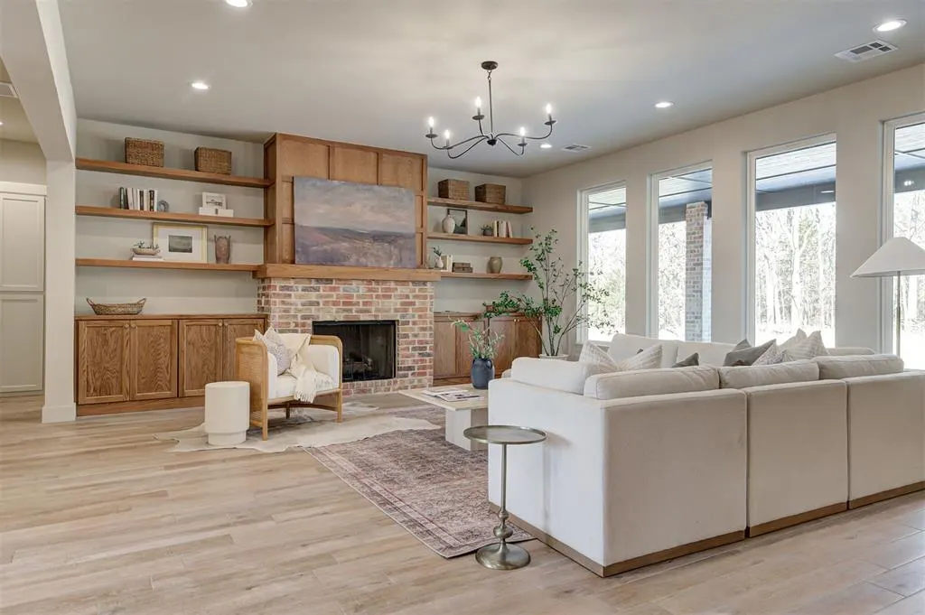 Photo 5 — 21205 Reserve Circle, Harrah, OK 73045