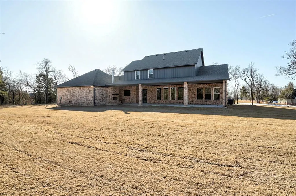 Photo 49 — 21205 Reserve Circle, Harrah, OK 73045