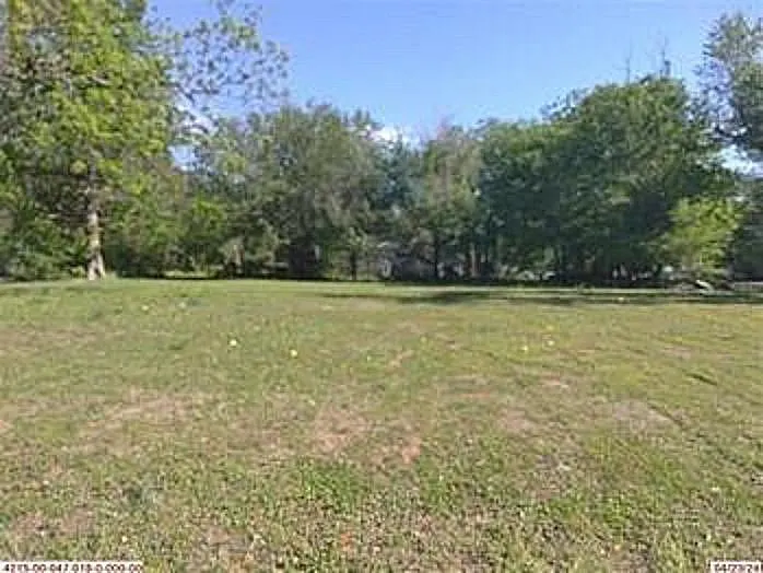 Photo 2 — 513 W Main Street, Tecumseh, OK 74873