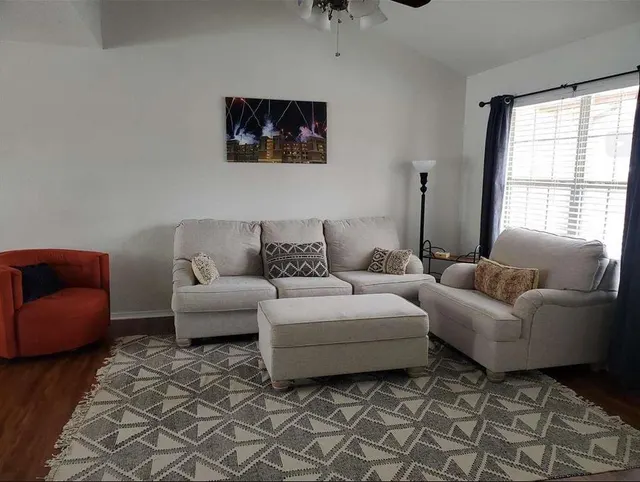 Photo 2 — 2317 E Sycamore Drive, Stillwater, OK 74075