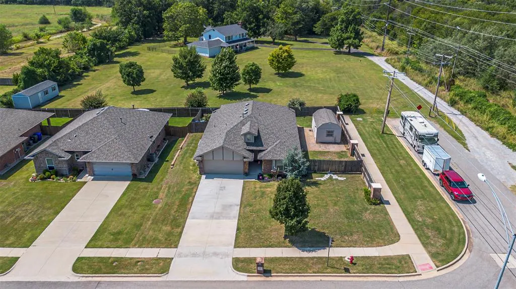 Photo 5 — 3604 Glendale Drive, Norman, OK 73072
