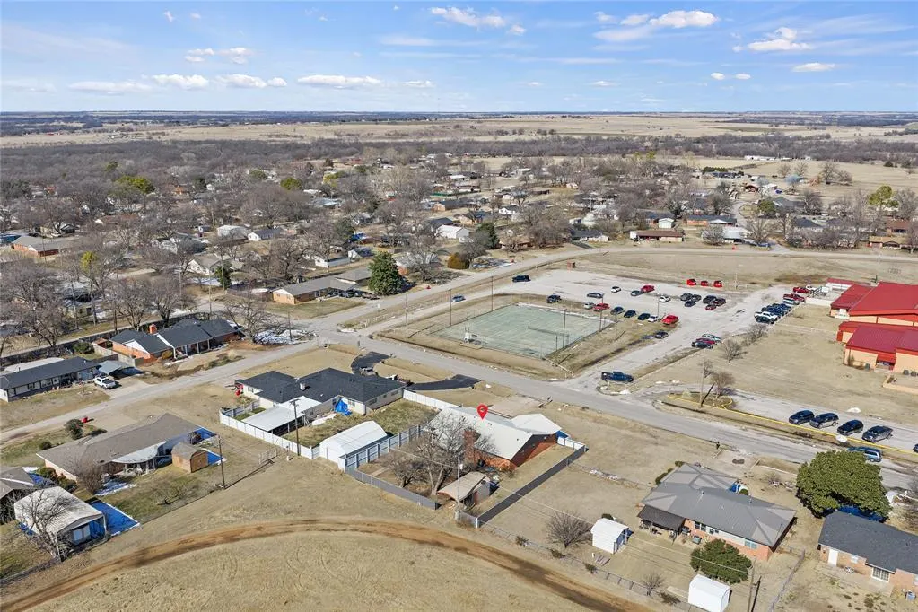 Photo 43 — 521 E Florida Avenue, Waurika, OK 73573