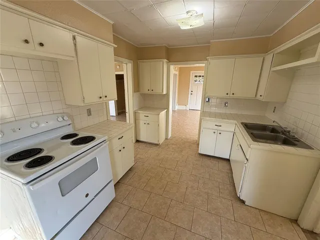 Photo 5 — 604 N Tucker Avenue, Shawnee, OK 74801