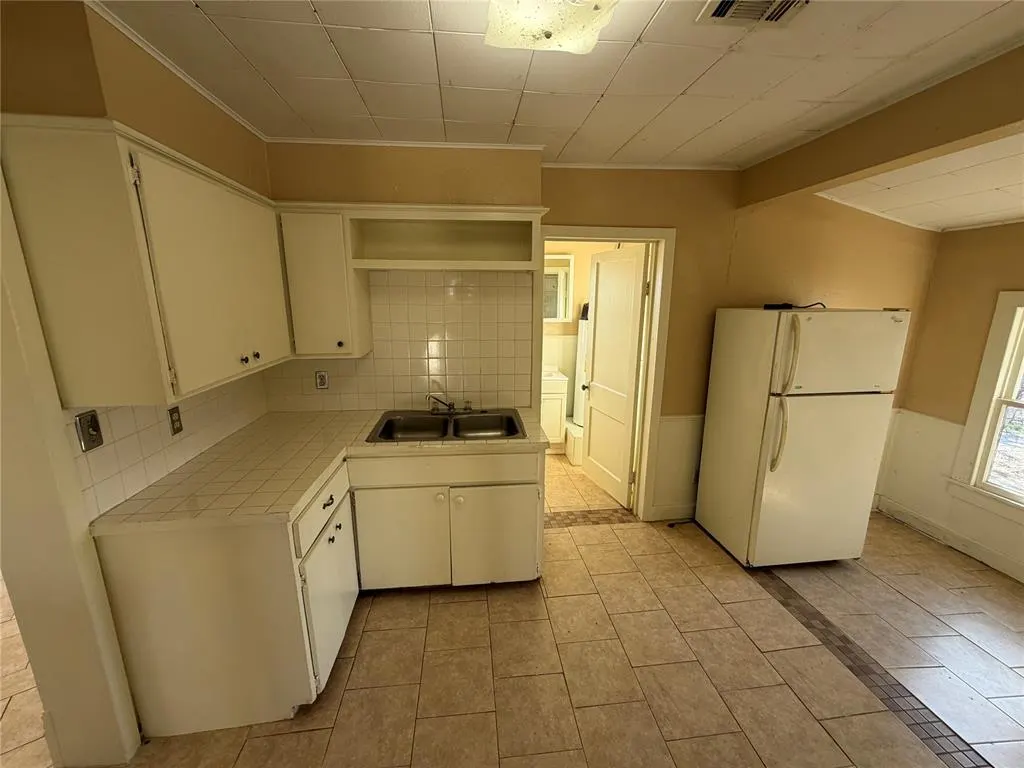 Photo 6 — 604 N Tucker Avenue, Shawnee, OK 74801