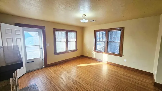 Photo 6 — 2429 W Park Place, Oklahoma City, OK 73107