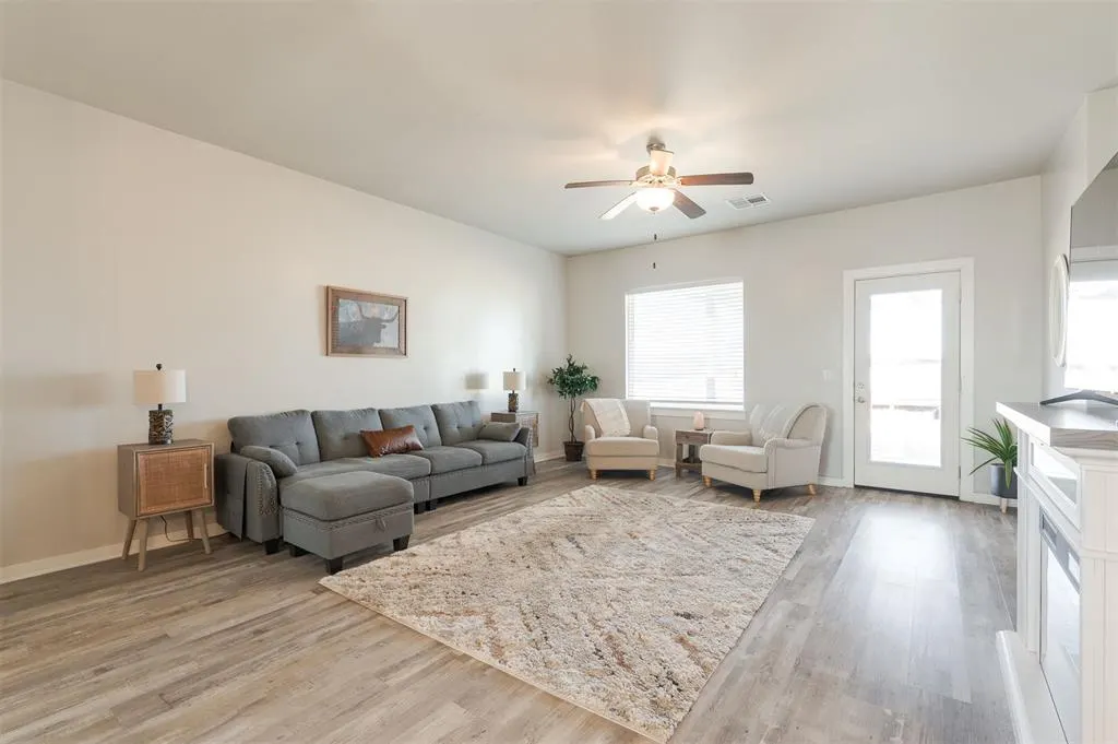 Photo 6 — 14325 Meadow Ridge Lane, Edmond, OK 73025