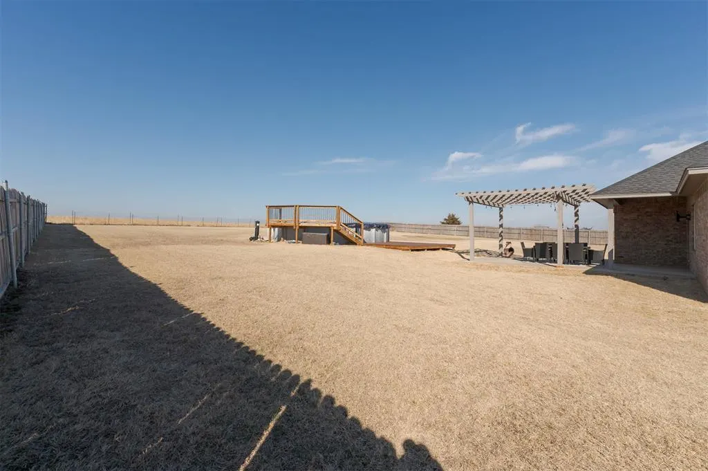 Photo 33 — 14325 Meadow Ridge Lane, Edmond, OK 73025