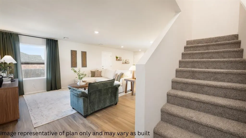 Photo 2 — 8717 SW 31st Terrace, Oklahoma City, OK 73179