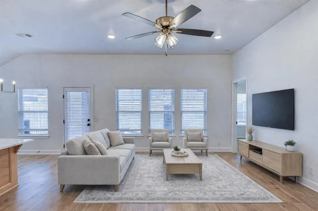 Photo 5 — 612 Berline Road, Guthrie, OK 73044
