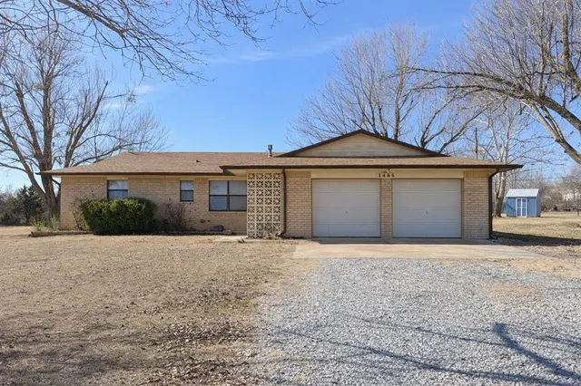 Front exterior — 1485 N Anderson Road, Choctaw, OK 73020