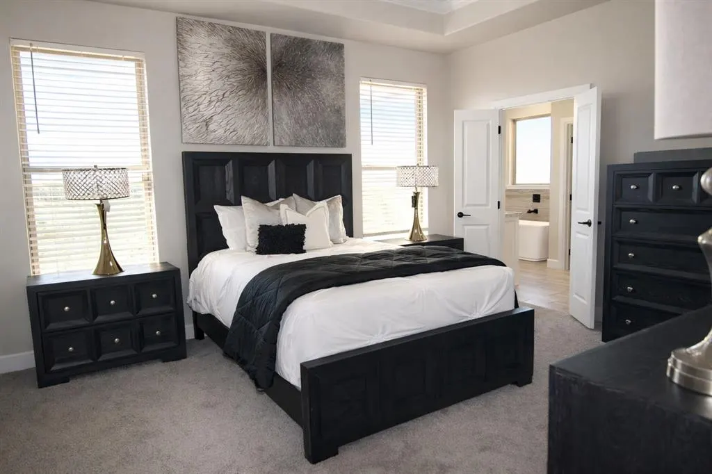 Photo 12 — 701 S Cimarron Road, Yukon, OK 73099