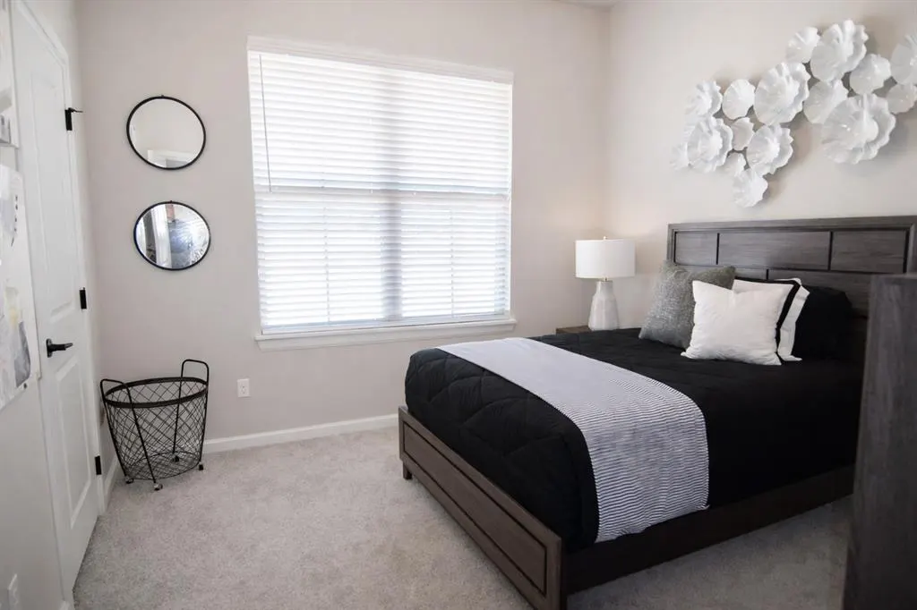 Photo 19 — 701 S Cimarron Road, Yukon, OK 73099