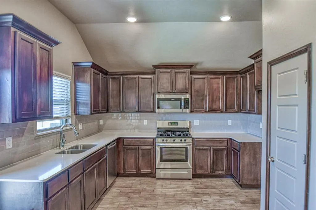 Photo 14 — 3626 Cassidy Drive, Norman, OK 73069