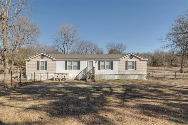 Front exterior — 1617 142nd Avenue, Norman, OK 73026