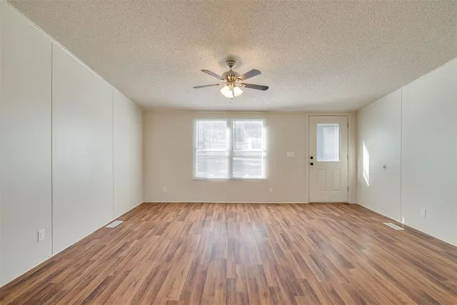 Photo 8 — 1617 142nd Avenue, Norman, OK 73026
