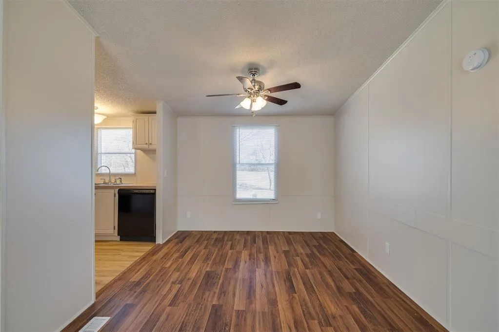 Photo 9 — 1617 142nd Avenue, Norman, OK 73026