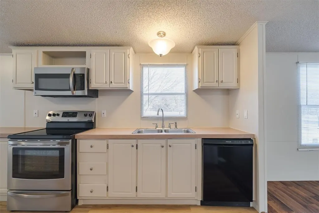 Photo 13 — 1617 142nd Avenue, Norman, OK 73026