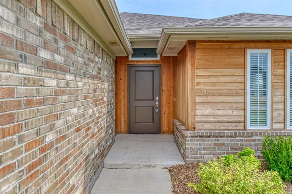 Photo 4 — 8712 Thera Drive, Oklahoma City, OK 73135