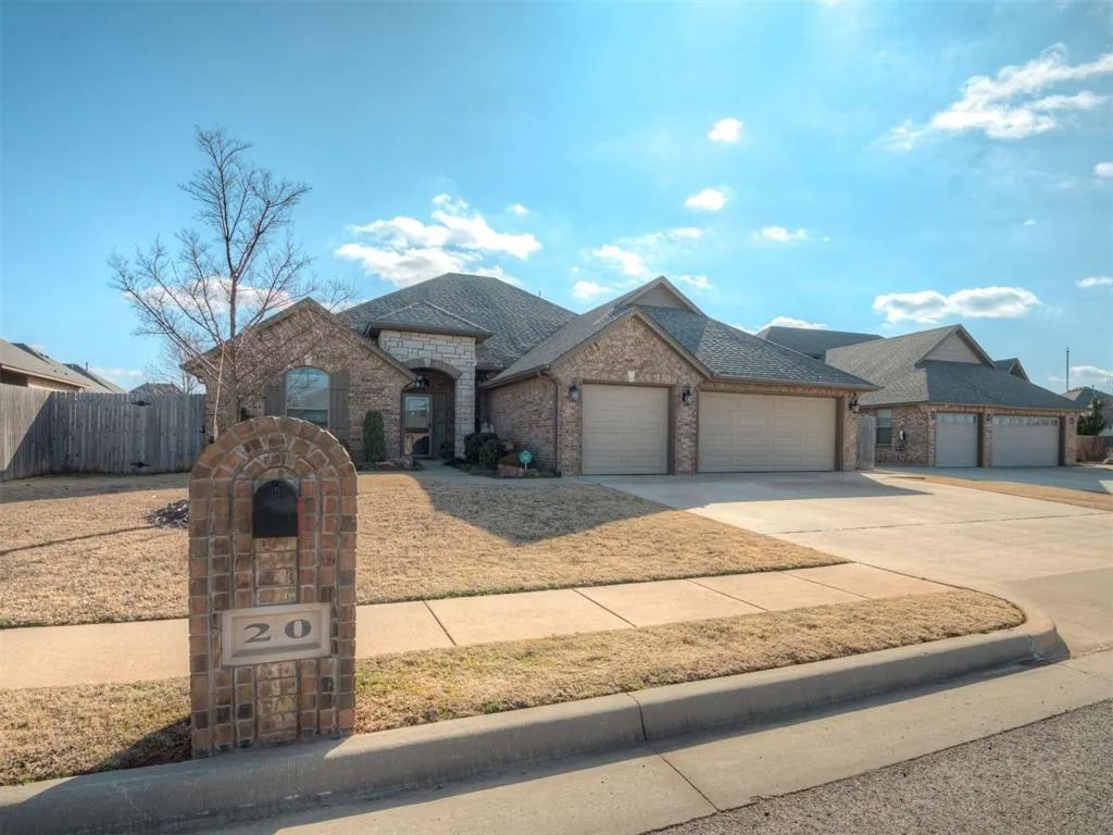 Photo 2 — 20 SW 168th Street, Oklahoma City, OK 73170