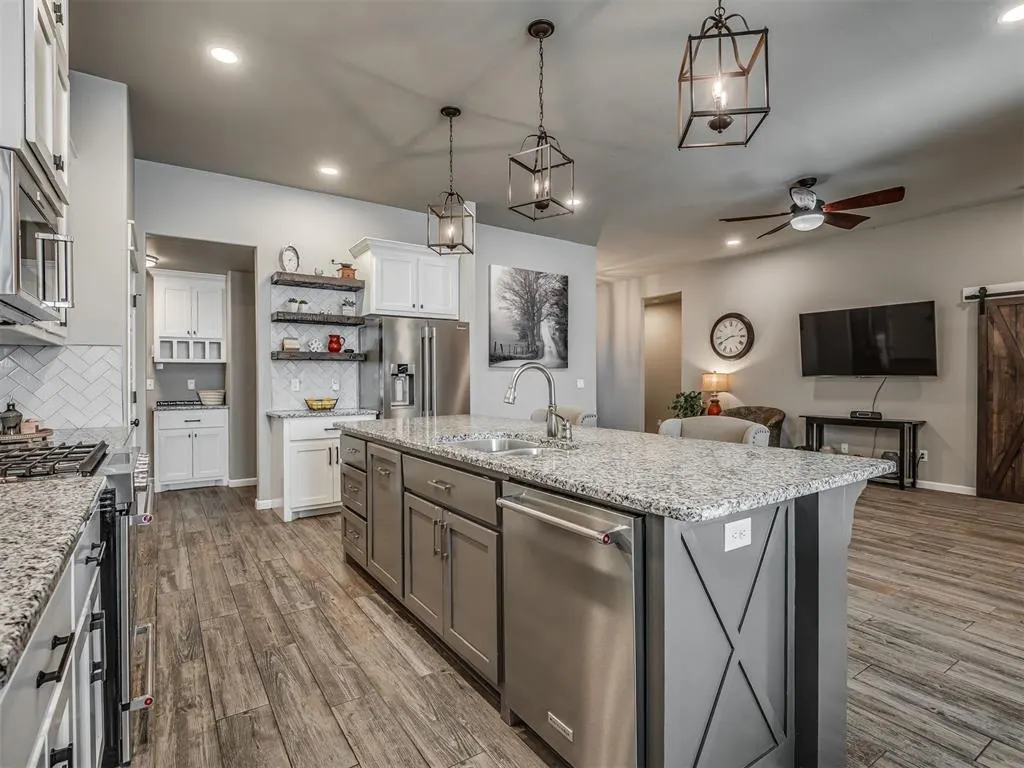 Photo 21 — 20 SW 168th Street, Oklahoma City, OK 73170