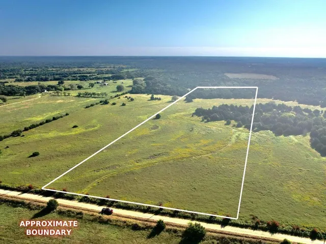 Front exterior — 002 N 3490 Road, Sparks, OK 74869