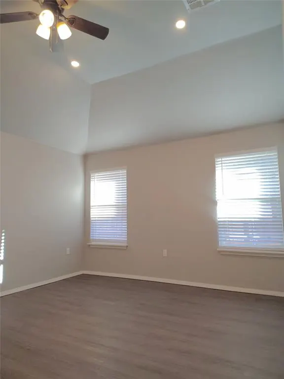 Photo 13 — 8404 Stonewood Drive, Oklahoma City, OK 73135