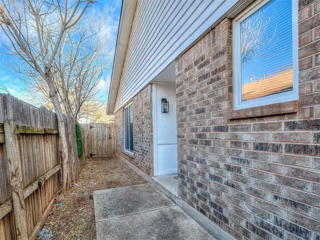 Photo 4 — 817 NW 137th Street, Edmond, OK 73013