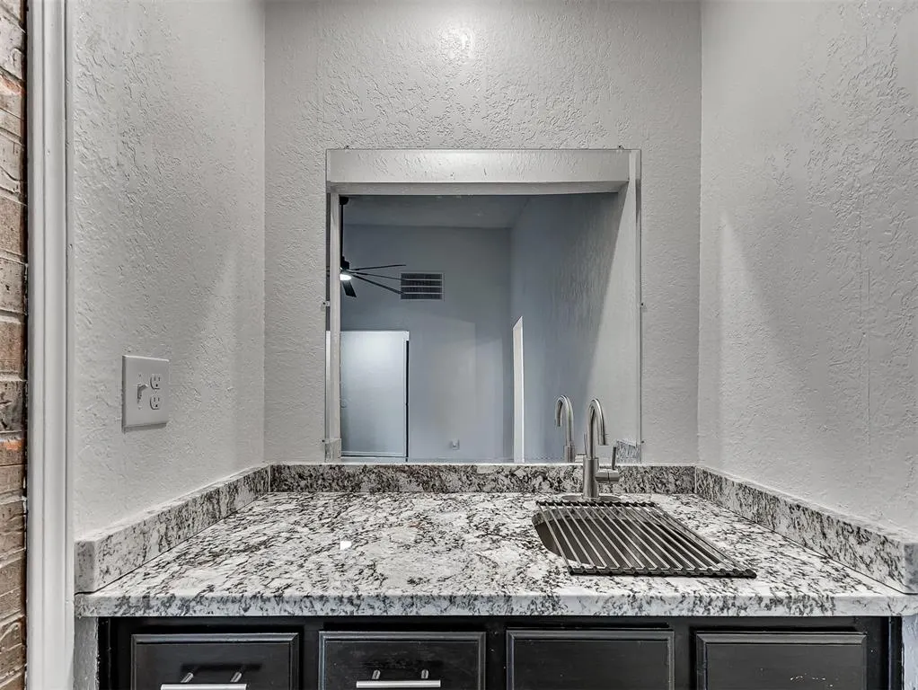 Photo 11 — 817 NW 137th Street, Edmond, OK 73013