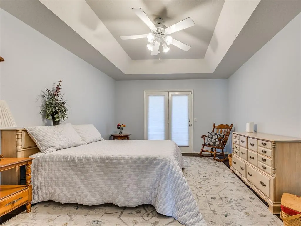 Photo 14 — 117 Woodbridge Circle, Edmond, OK 73012
