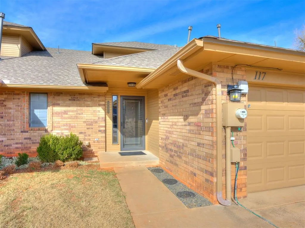 Photo 32 — 117 Woodbridge Circle, Edmond, OK 73012