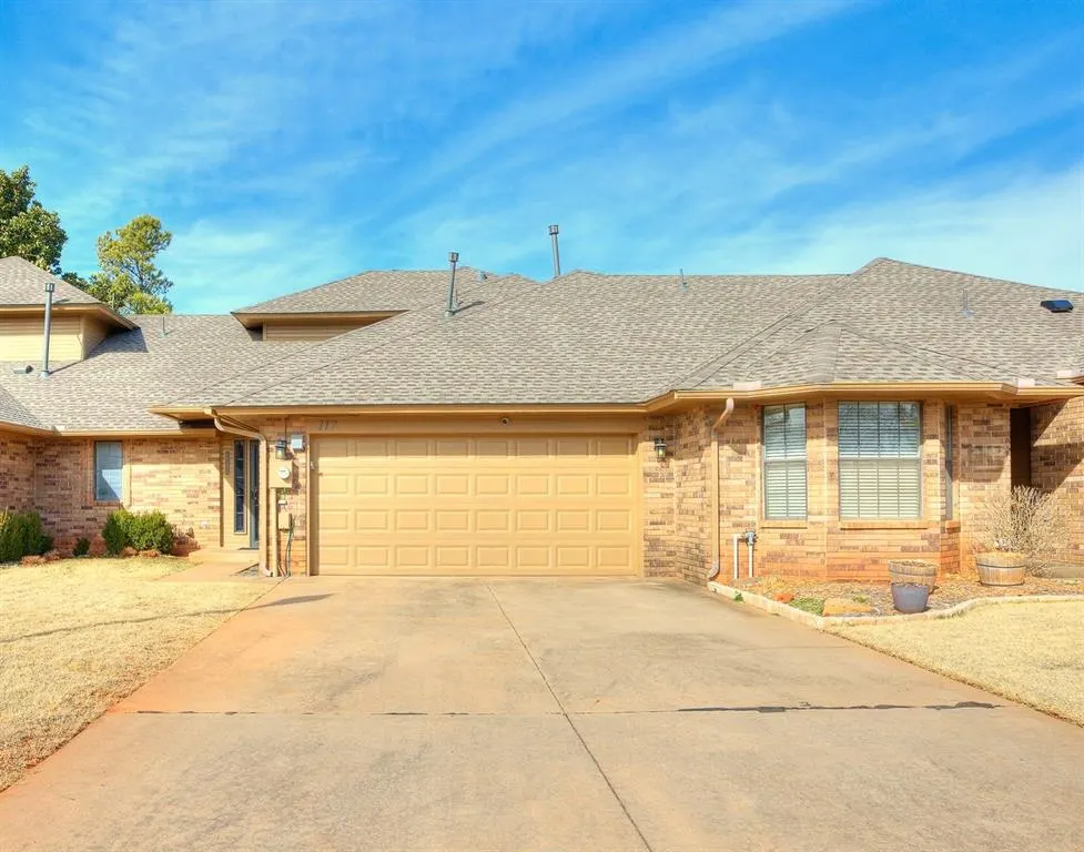 Photo 33 — 117 Woodbridge Circle, Edmond, OK 73012