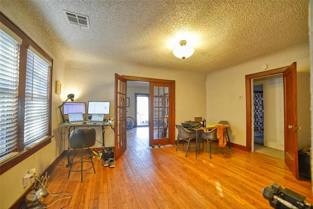 Photo 11 — 2712 NW 22nd Street, Oklahoma City, OK 73107