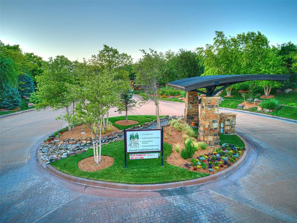 Photo 5 — 5733 Harper Creek Trail, Edmond, OK 73034