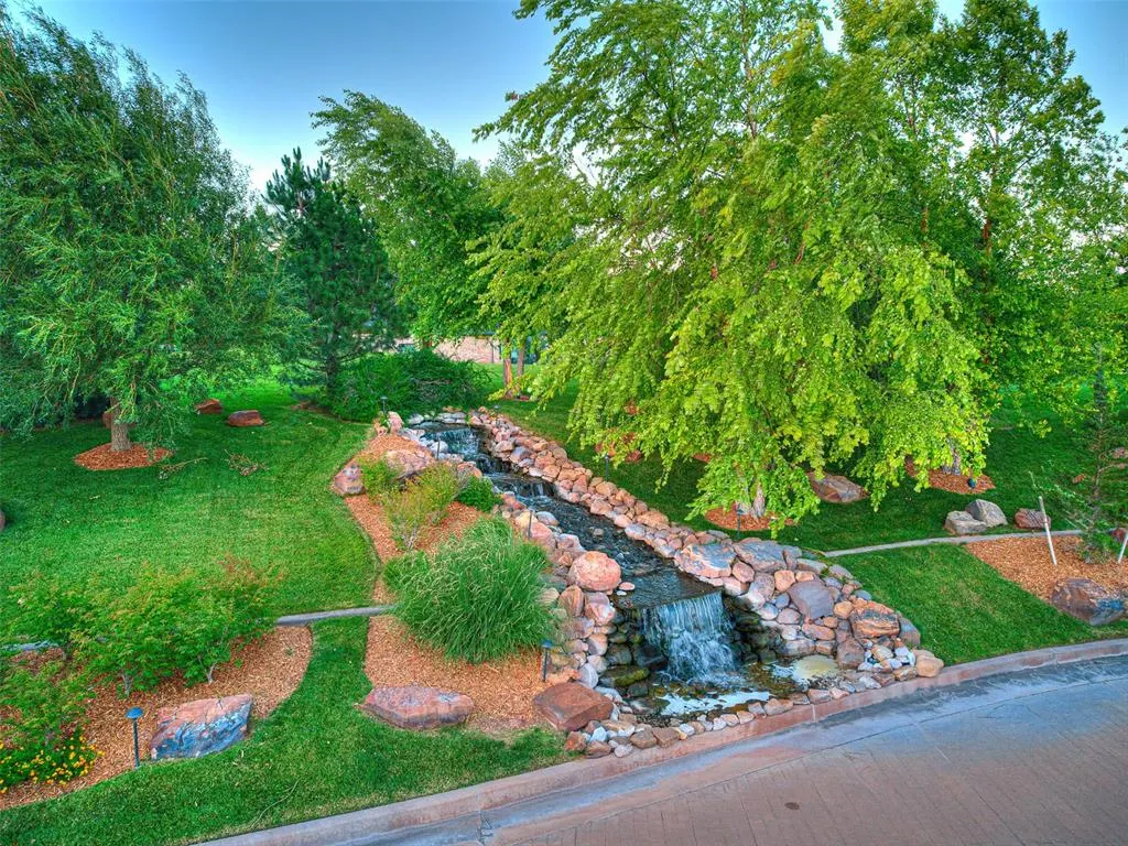 Photo 5 — 5841 Harper Creek Trail, Edmond, OK 73034