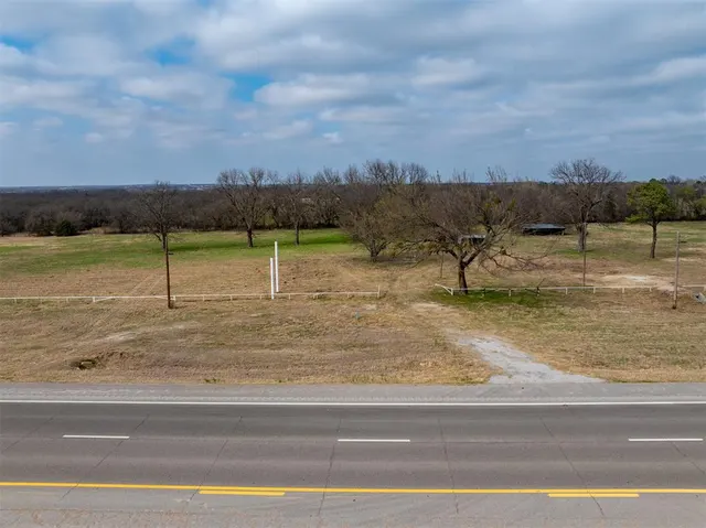 Photo 4 — 17266 Us Highway 70 Highway, Lone grove, OK 73443