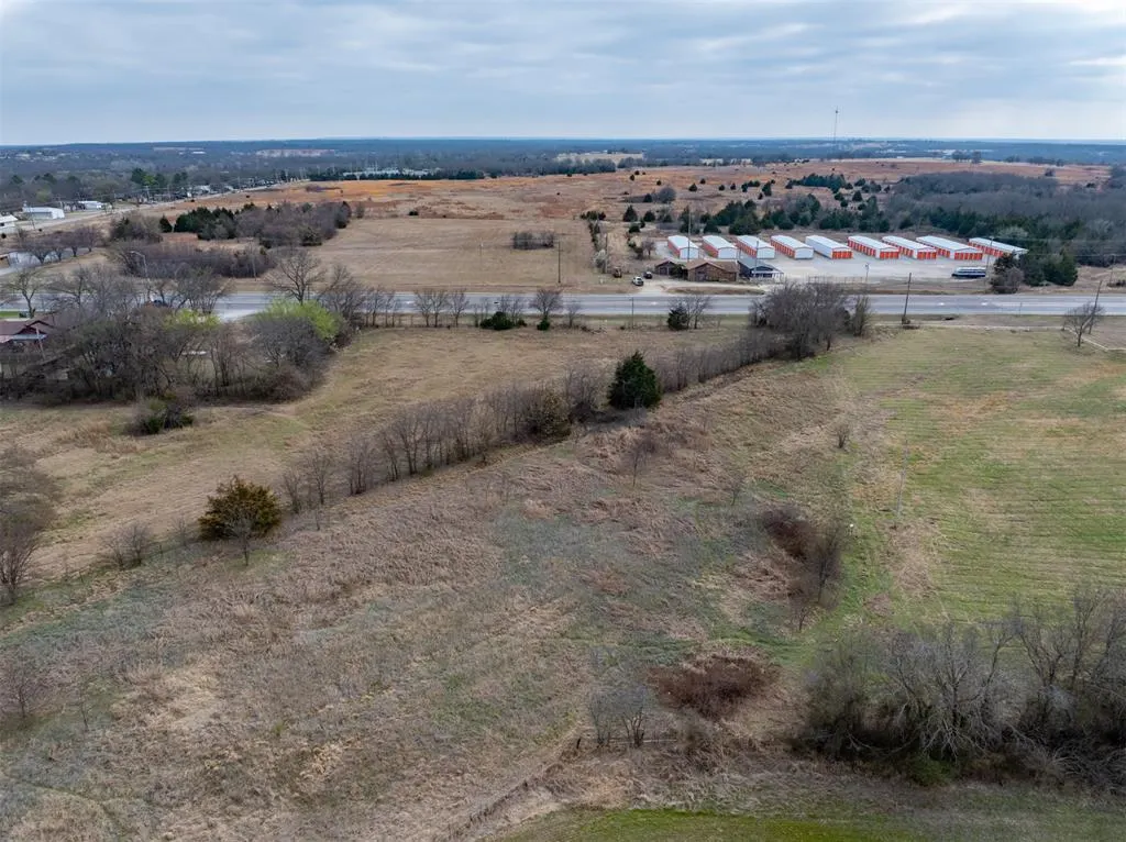 Photo 11 — 17266 Us Highway 70 Highway, Lone grove, OK 73443