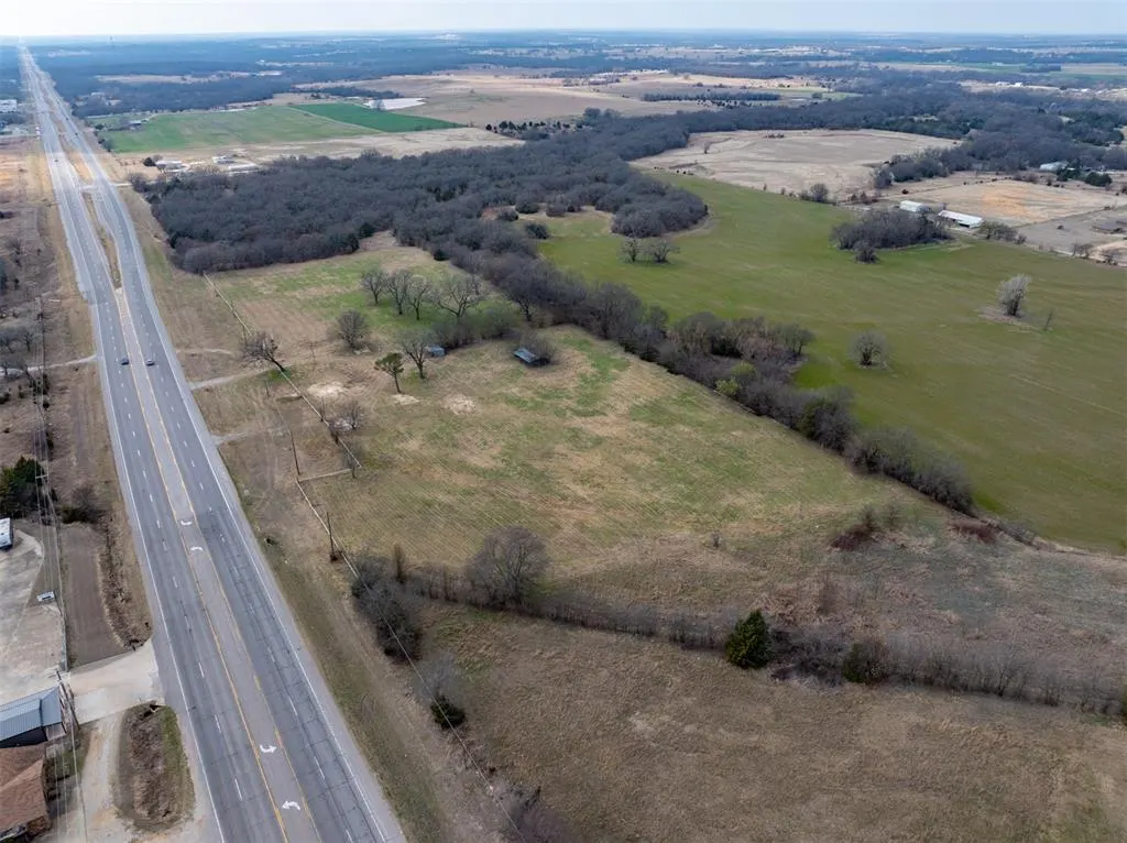 Photo 17 — 17266 Us Highway 70 Highway, Lone grove, OK 73443