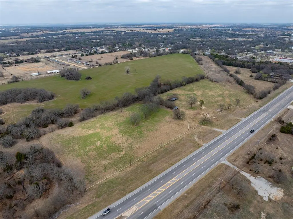 Photo 25 — 17266 Us Highway 70 Highway, Lone grove, OK 73443