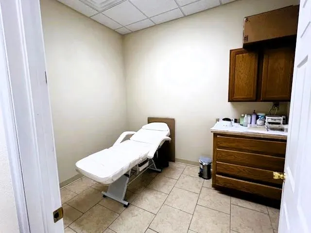 Photo 17 — 416 S Main, Hobart, OK 73651