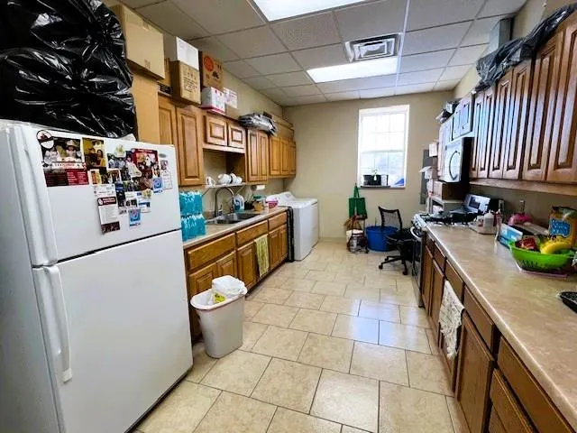 Photo 21 — 416 S Main, Hobart, OK 73651
