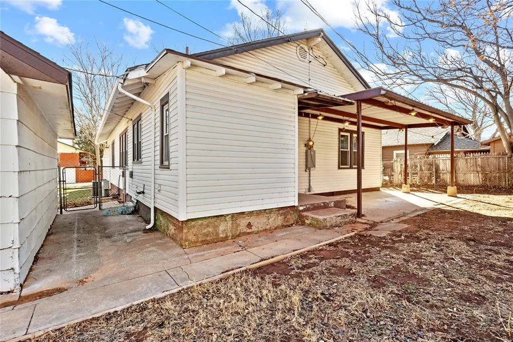 Photo 24 — 115 S Oliver Avenue, Elk City, OK 73644