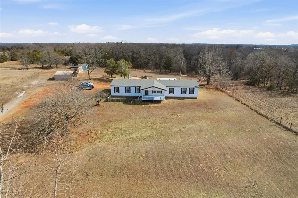 Photo 2 — 22209 Memory Lane, Tecumseh, OK 74873