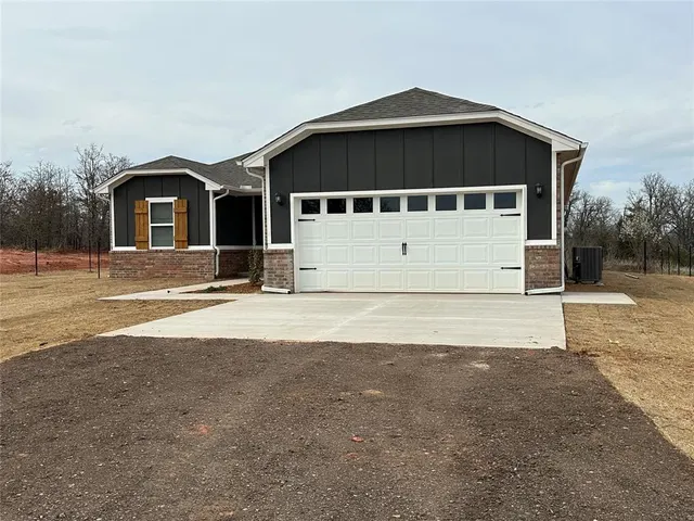 Photo 2 — 18040 Lantana Loop, Newalla, OK 74857