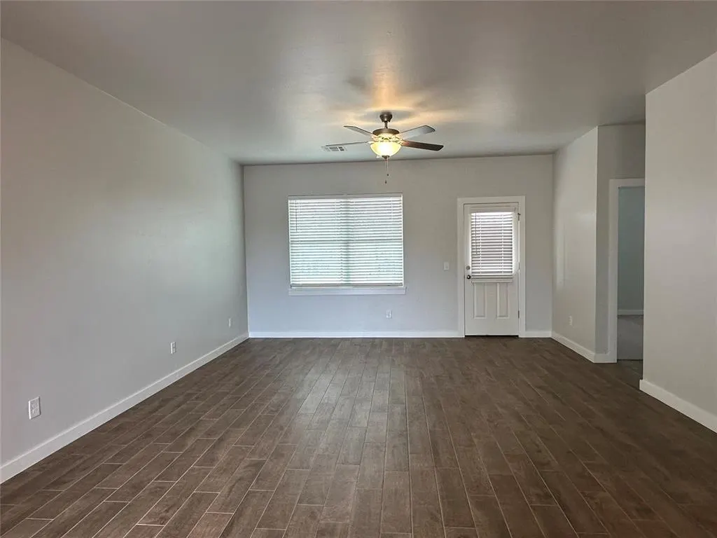 Photo 5 — 18040 Lantana Loop, Newalla, OK 74857