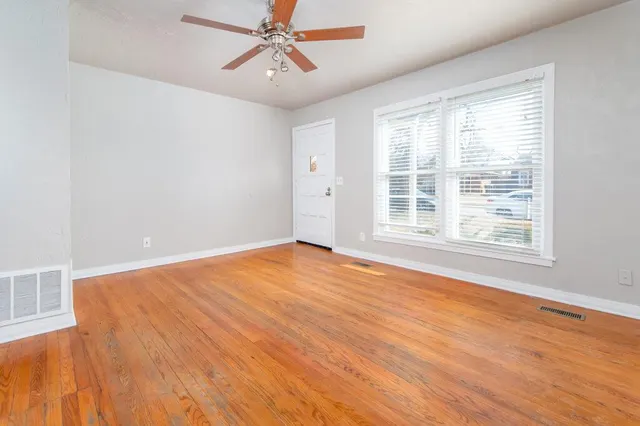 Photo 6 — 2125 Andover Court, Oklahoma City, OK 73120